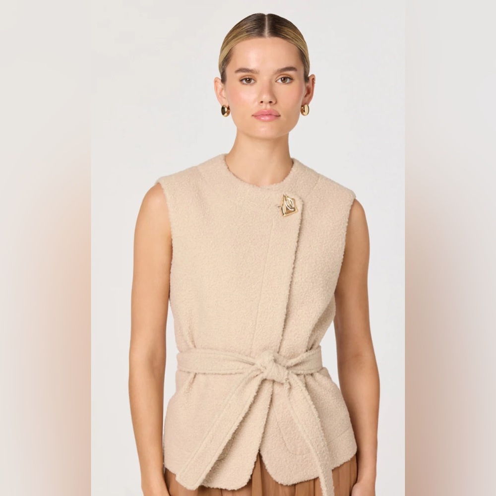Darrien vest